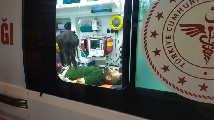 Şişli’de eski iş ortakları arasında silahlı bıçaklı kavga: 1’i ağır 2 yaralı