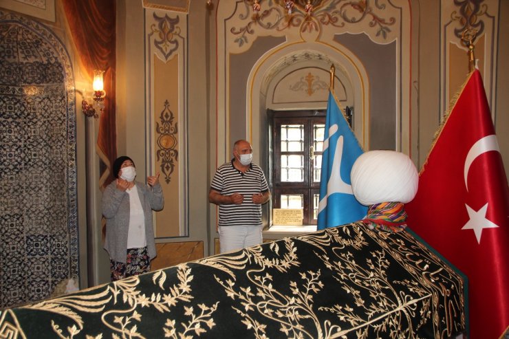 15 ayın ardından ziyarete açılan Ertuğrul Gazi Türbesi’nde yoğunluk