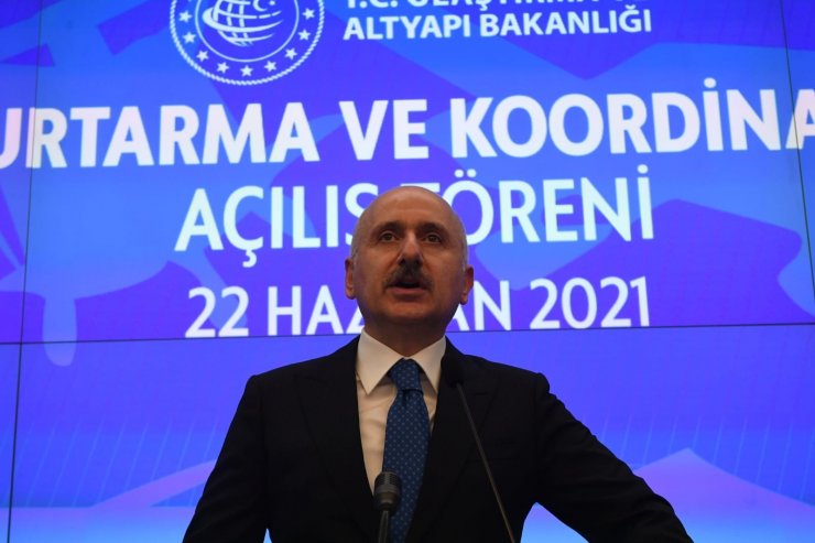 Bakan Karaismailoğlu: "Dünyanın her noktasında Türk denizciliği ve Türk havacılığına hizmet veriyoruz”