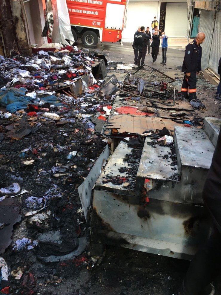 Başkent’in alışveriş sokağındaki yangın kundaklama çıktı