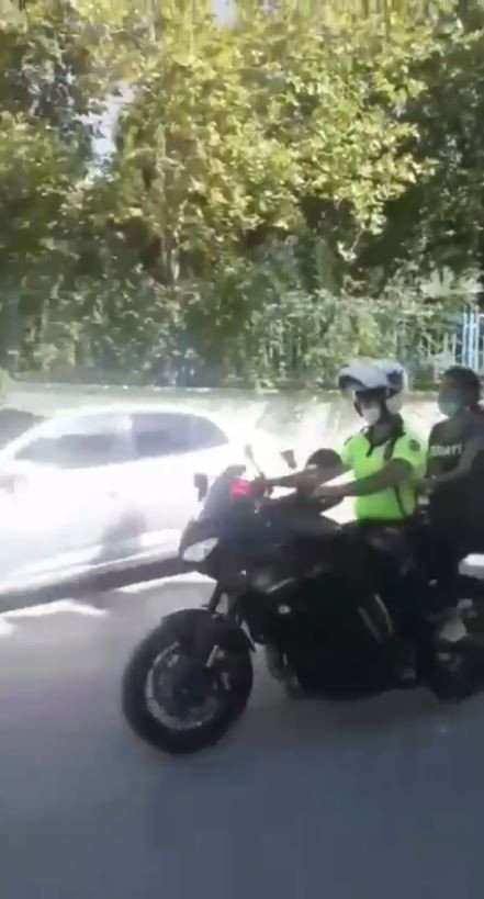 Kimliğini unutup sınava alınmayan genç kızın hayalleri, polis memurunun sayesinde yarım kalmadı