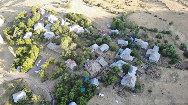 Deprem en çok Elazığ’ı etkiledi, hasar gün ağarınca ortaya çıktı