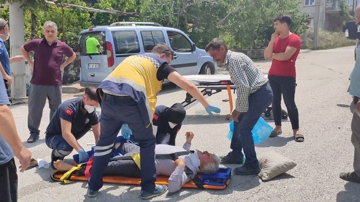 Kazada ayağı kırılan sürücü ‘Ayağım ayağım’ diye yardım istedi