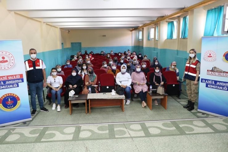 Elazığ’da ‘En İyi Narkotik Polisi Anne’ projesi