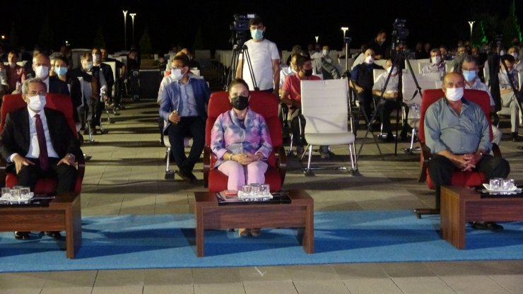 Uşak Üniversitesi’nde 15 Temmuz konferansı düzenlendi