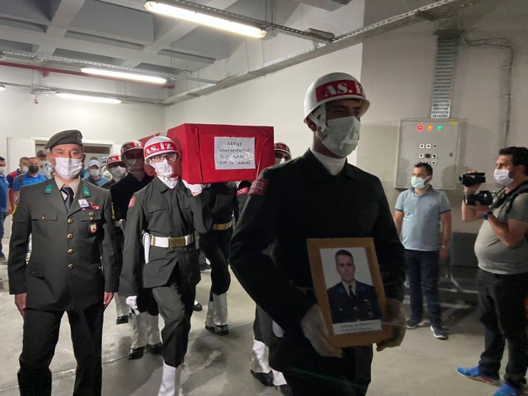 Kazada ölen astsubay için askeri tören