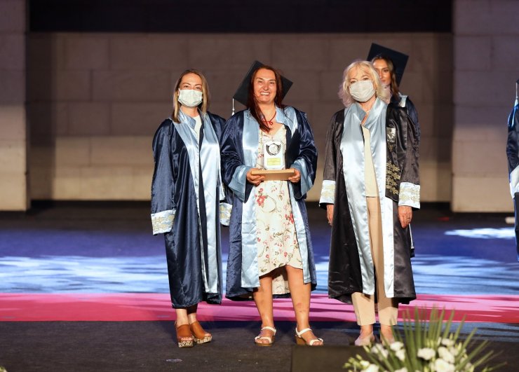 Anne kız birlikte mezun oldu