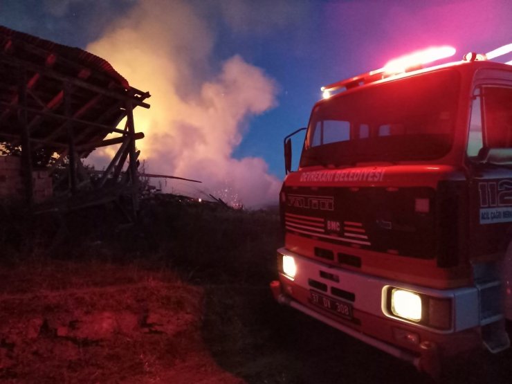Kastamonu’da çıkan yangınlarda 4 ev, 2 samanlık ve 3 ahır yandı