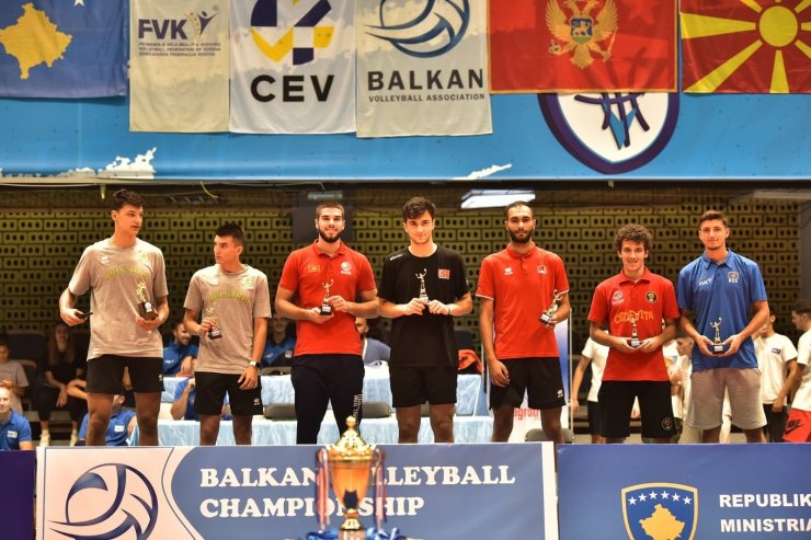 U18 Voleybol Erkek Milli Takımı, U20 Balkan Şampiyonası’ndan gümüş madalya ile dönüyor