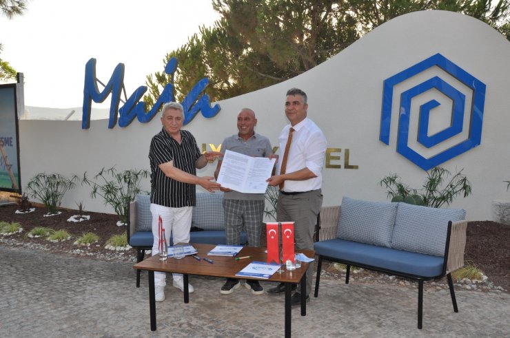 Hayırsever iş adamı Çeşme’deki öğretmenlere lojman yapacak