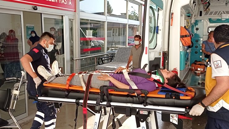 Adana’da trafik kazası: 2’si çocuk 6 yaralı