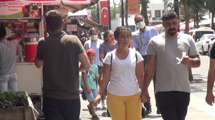 Aşı sıralamasında son 10’da yer alan Diyarbakır’da tedbirler hiçe sayıldı