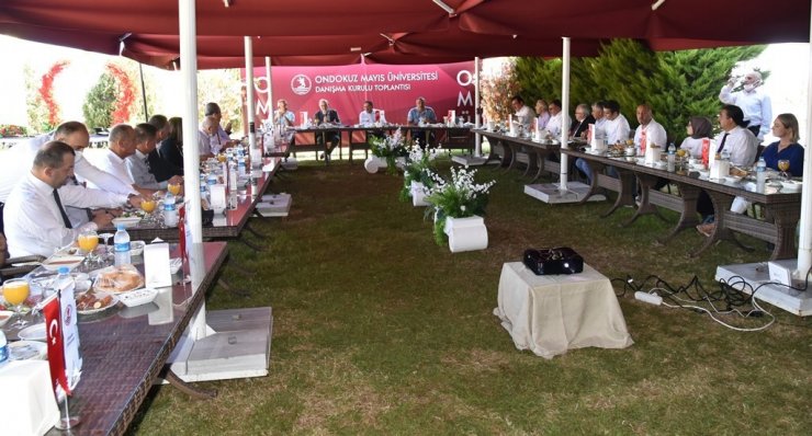 Üniversite, şehir ve sanayi iş birliği kapsamında OMÜ Danışma Kurulu toplandı