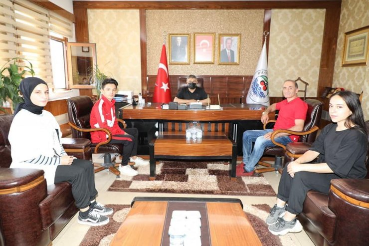 Başkan Şayir, başarılı sporcuları ağırladı