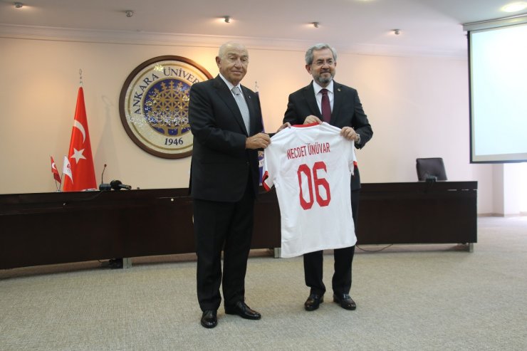 TFF ile Ankara Üniversitesi arasında imzalanan protokol ile futbolculara 14 farklı dilde eğitim verilecek