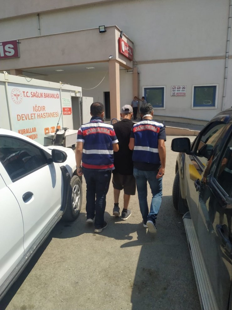 Iğdır’da 8 yıl 11 ay kesinleşmiş hapis cezası bulunan firari şahıs yakalandı