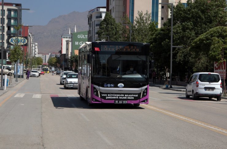 Van’da 21 yeni güzergaha ilk kez otobüs seferi verildi