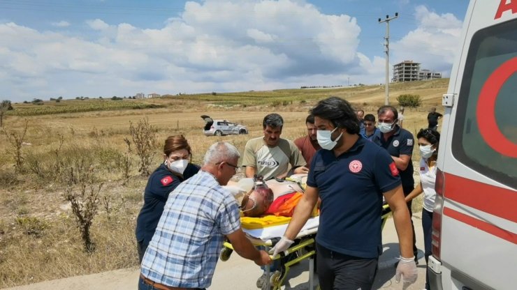 Otomobil şarampole yuvarlandı: 1 ölü, 1 yaralı
