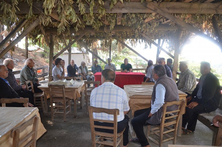 Kozan Belediye Başkanı Özgan, kırsaldaki mahalle sakinleri ile buluştu