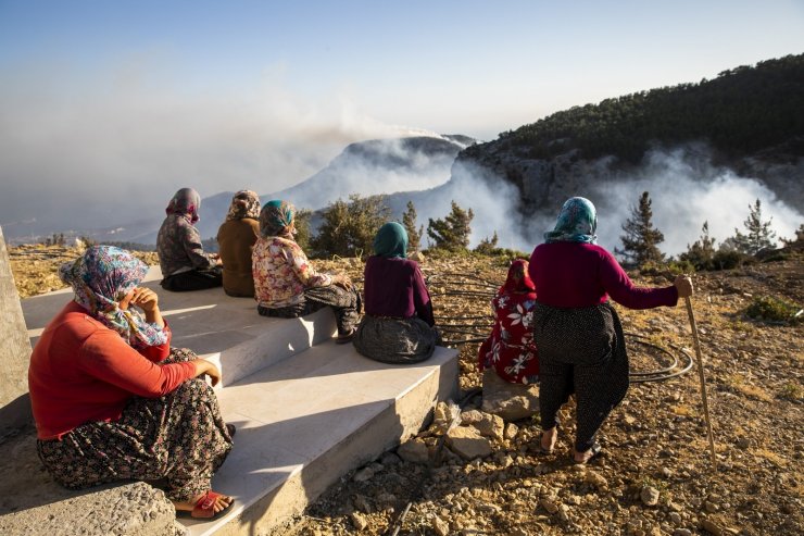 Silifke ve Aydıncık’ta yaklaşık 14 bin hektar alan yandı