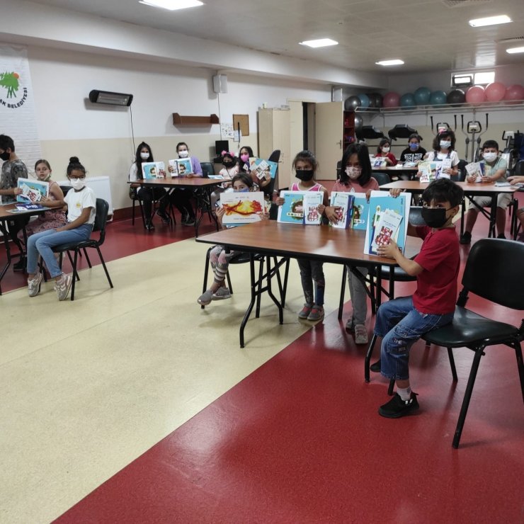 Miniklerden deprem tatbikatı