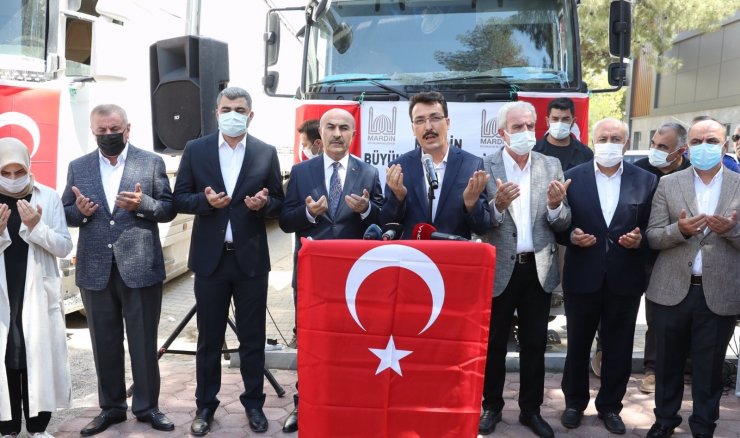 Mardin’den ihtiyaç malzemeleriyle dolu 17 tır Kastamonu’ya doğru yola çıktı