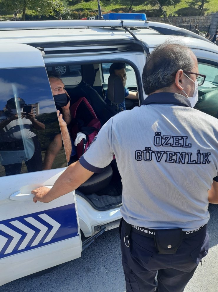 Arnavutköy’de bir parkta yeni doğmuş bebek bulundu