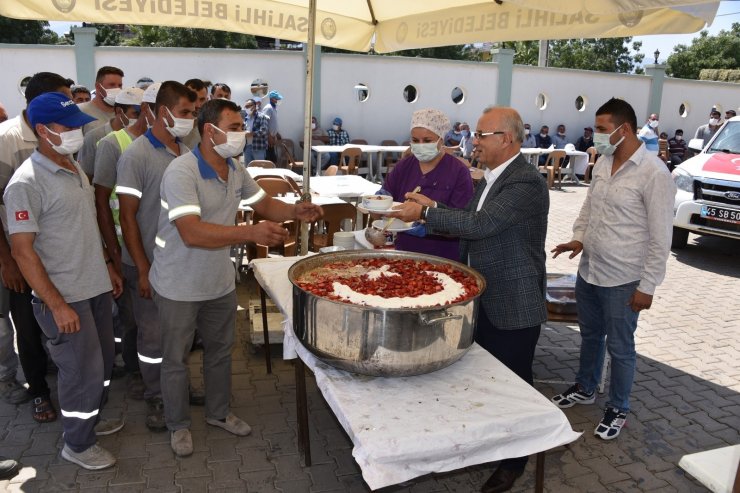 Başkan Kayda’dan aşure ikramı
