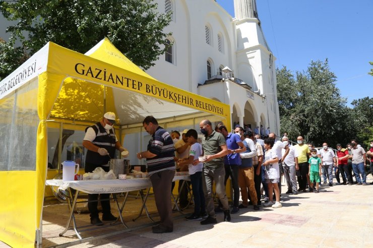 Gaziantep’te aşure dağıtımı başladı