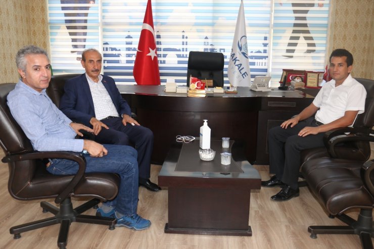 Hakim ve hekim kardeşlerden eğitime destek ziyareti