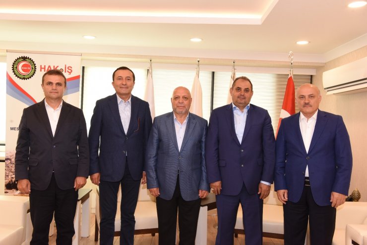 HAK-İŞ: "Bu büyük zafer, tarihe gömülmek istenen bir milletin küllerinden doğuşunun göstergesidir"