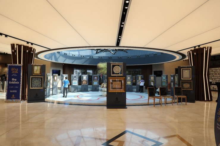 Başakşehirli kadın sanatçılardan "Ab-ı Aşk" sergisi