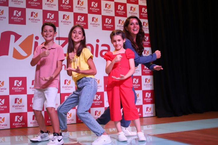 Tiyatrocu Sevinç Erbulak oyuncu adaylarına eğitim verecek