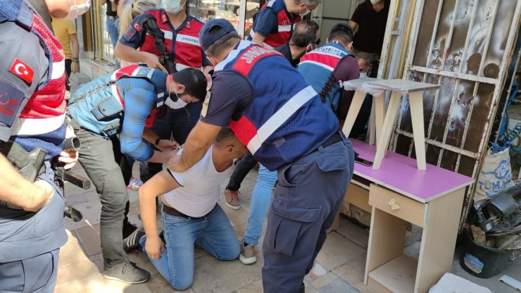 2 kez cezaevine giren torbacı, tahliye olduktan 3 gün sonra yine yakandı