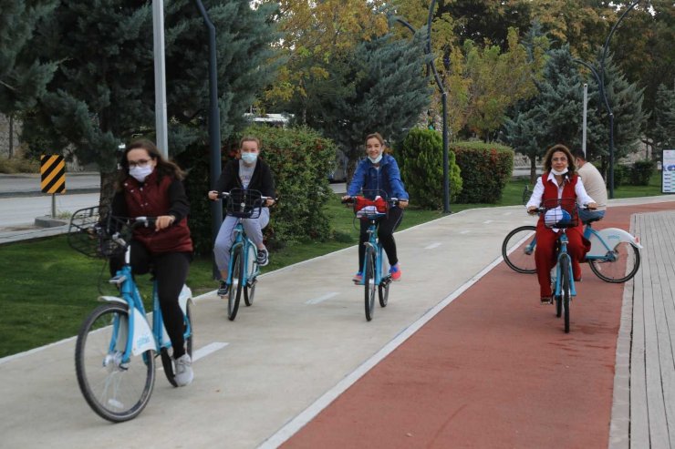 Başkentliler Avrupa Hareketlilik Haftası’nda bisiklet turu yaptı