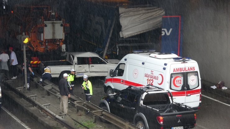 Trabzon’da 7 araçlı zincirleme trafik kazası: 3 yaralı