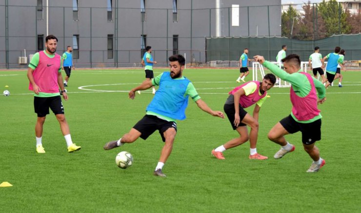 Aliağaspor FK sezon hazırlıklarını sürdürüyor