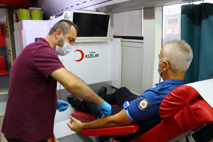 Tekirdağ’da polis teşkilatı kan bağışı yaptı