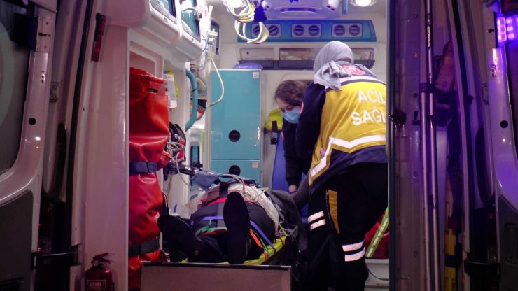 Ataşehir Tem’de feci kaza: 2 yaralı