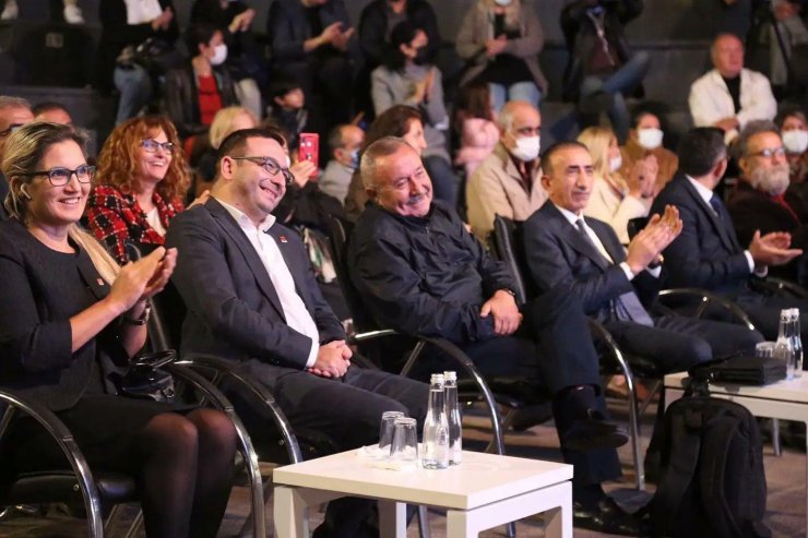 Ataşehir’de Uluslararası Nazım Hikmet şiir günleri başladı