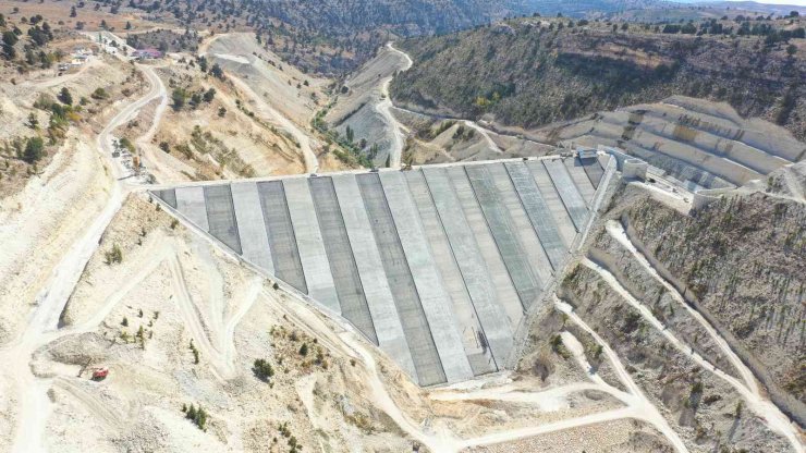 Aksıfat Barajı’nın yüzde 83’ü tamamlandı