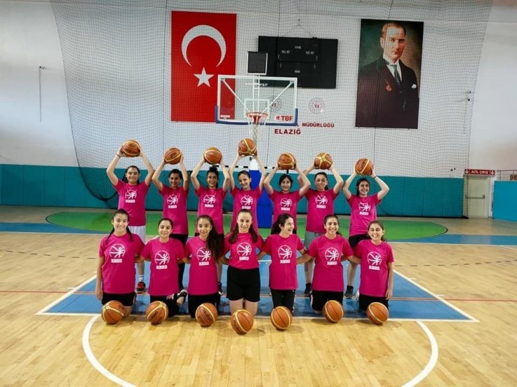 ‘Yarını Kodlayanlar’dan basketbolda “Ben varım” diyen kız çocuklarına destek