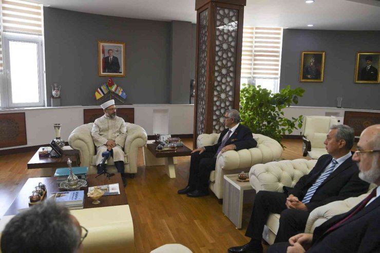 Diyanet İşleri Başkanı Erbaş Kırgızistan’da