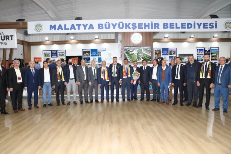 Başkan Gürkan,İstanbul’da yaşayan Malatyalılarla buluştu