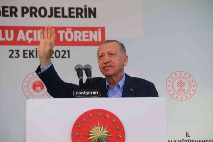 Cumhurbaşkanı Erdoğan Eskişehir’de vatandaşlara seslendi (1)