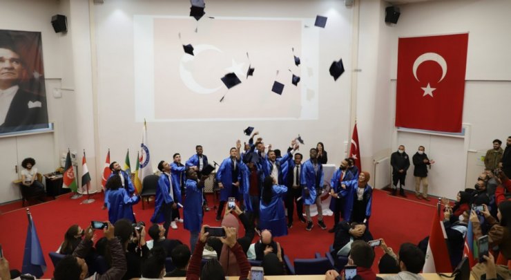 DPÜ TÖMER’de mezuniyet heyecanı