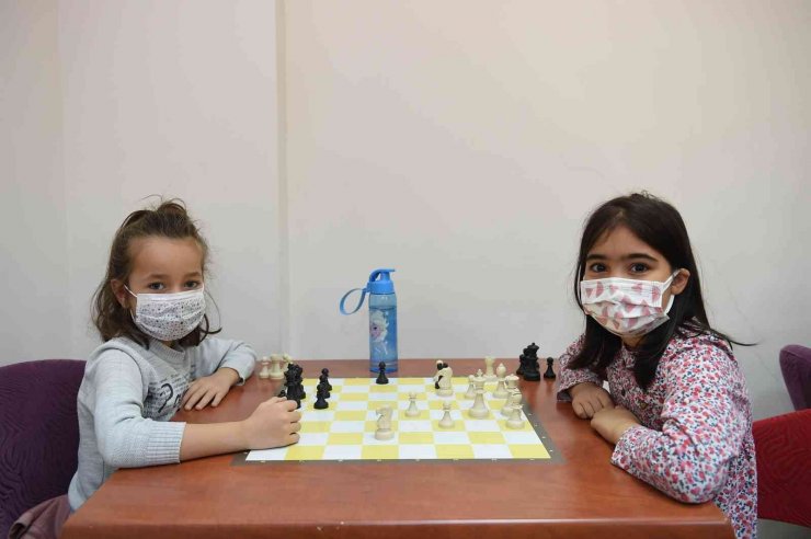 Altındağ Belediyesi, bin çocuğu satrançla buluşturdu