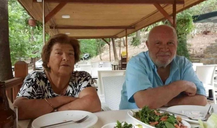 Ünlü halk müziği sanatçısı Musa Eroğlu’nun eşi vefat etti