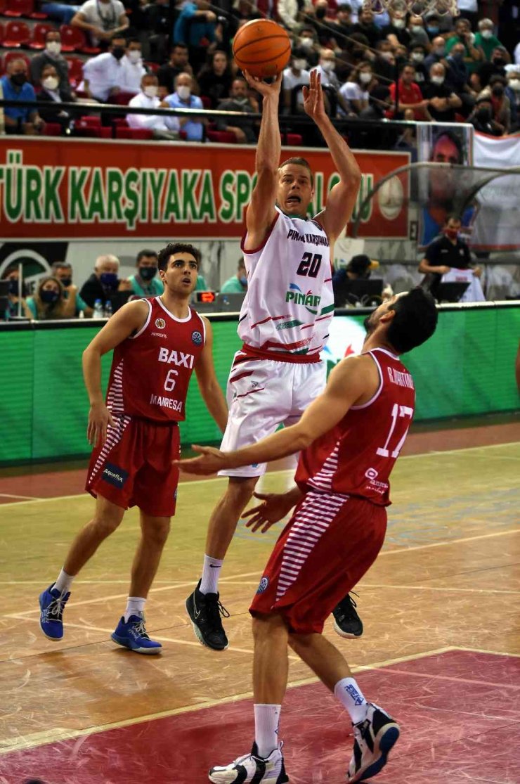 FIBA Şampiyonlar Ligi: Pınar Karşıyaka: 67 - Baxi Manresa: 72