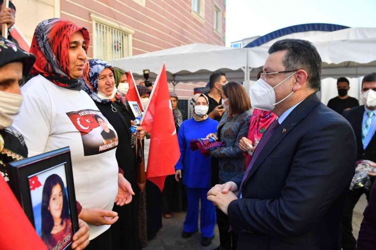 Ortahisar Belediye Başkanı Genç’ten Diyarbakır annelerine destek